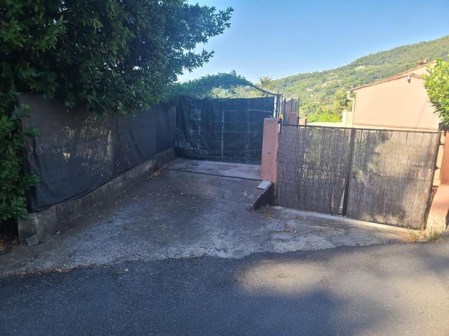 De 1 A 6 Avec Terrasse Solarium, Vue Panoramique Et Parking Gratuit Apartman Grasse Kültér fotó